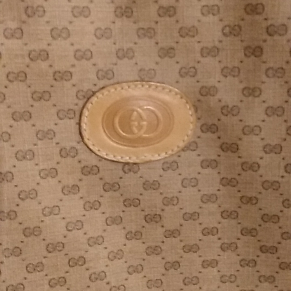 Vintage Gucci monogram vinyl canvas, carry on suit case. - Picture 4 of 6